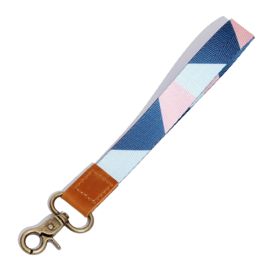 MADE BY NAMI Boho Schlüsselband triangle 1