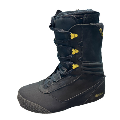 THIRTYTWO Snowboard Boot Bandito X Powell 23 black/gold...